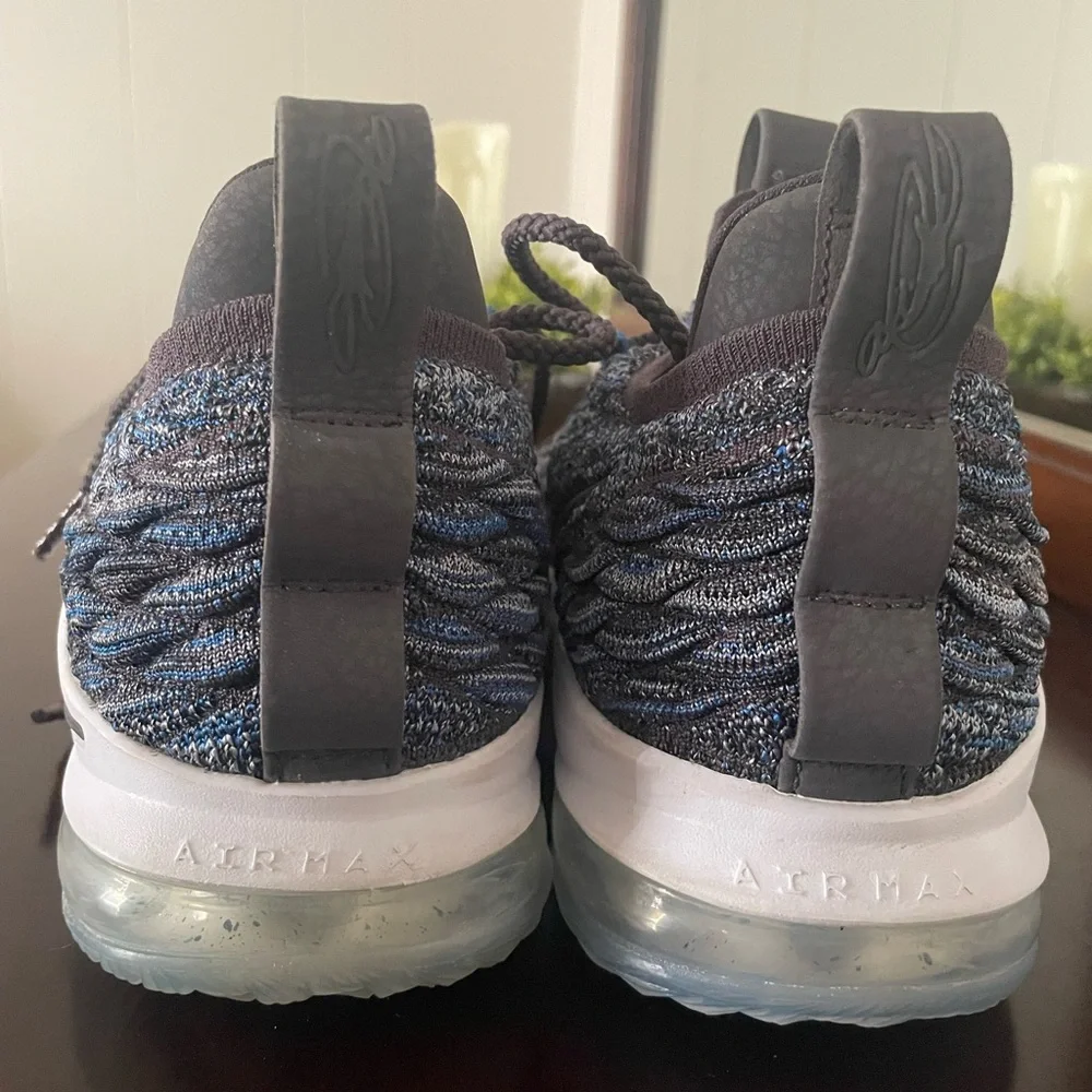LeBron 15 low men’s size 8 1/2 8.5 - Picture 3 of 10